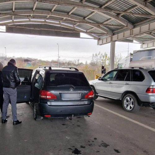 Un moldovean prins la frontieră conducând fără permis de conducere