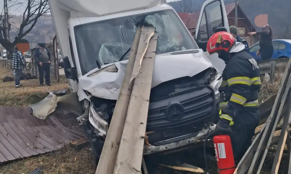 Bărbat grav rănit după un accident în comuna Grinţieş, Neamț