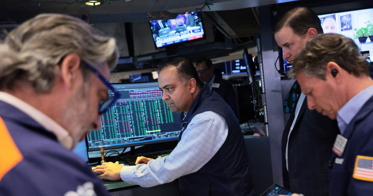 Acțiunile cresc, prețurile petrolului scad în urma discuțiilor despre un armistițiu în Iran