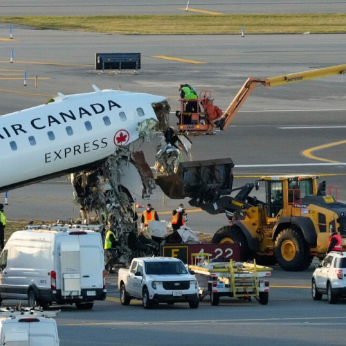 Ce trebuie să știți despre sistemul de siguranță ce a eșuat la LaGuardia