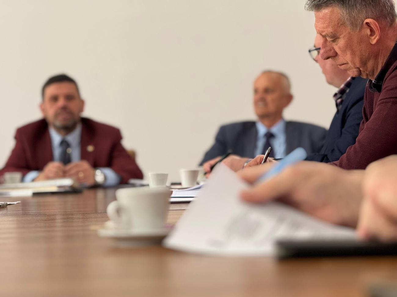 Discuții despre calitatea apei potabile în Dâmbovița