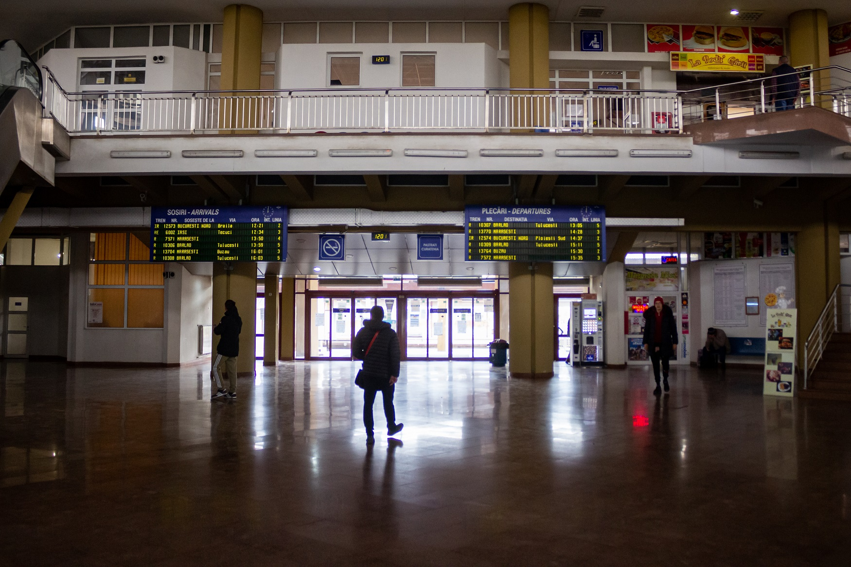 Trecerea la ora de vară va afecta programul trenurilor