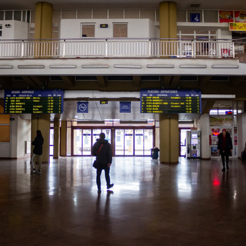 Trecerea la ora de vară va afecta programul trenurilor