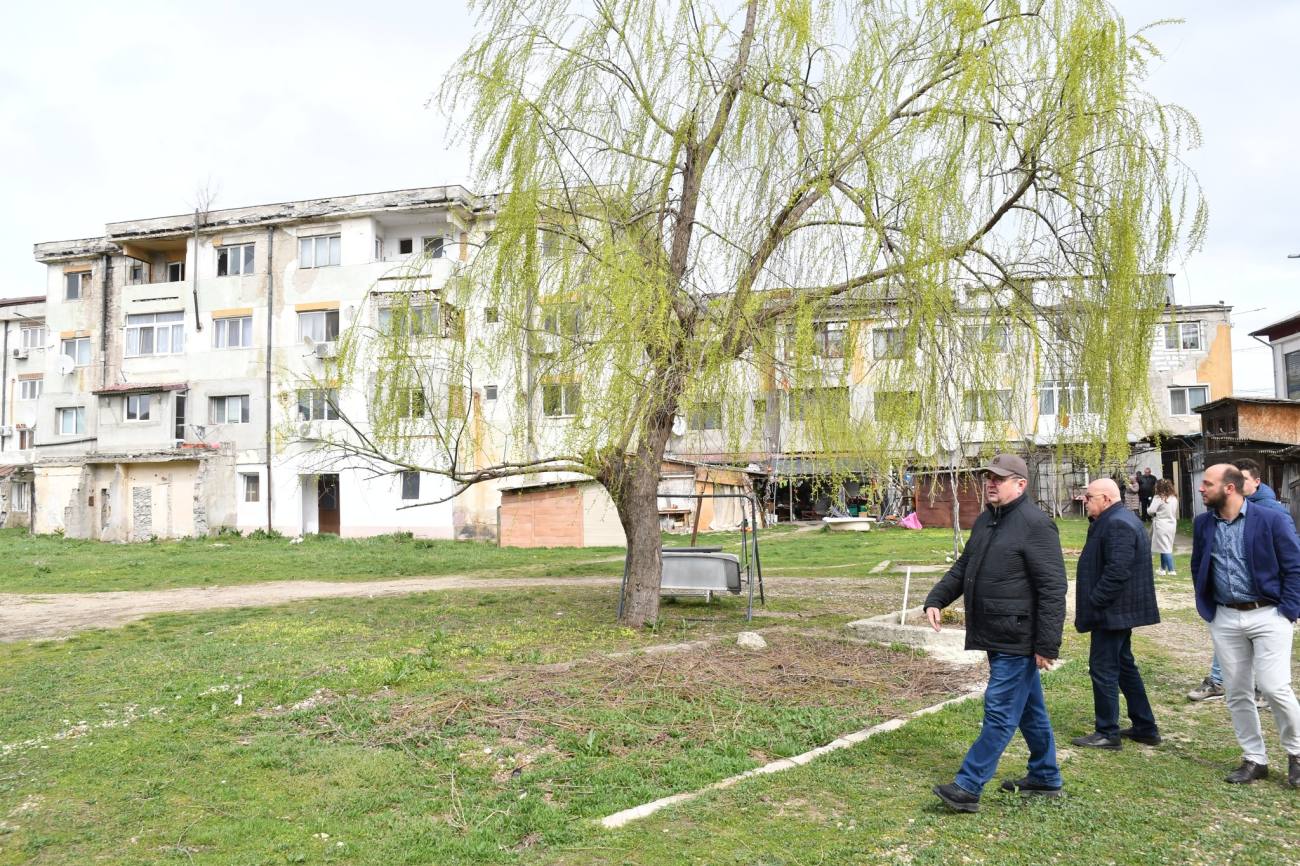 Blocurile din Răcari vor fi modernizate pentru eficiență energetică