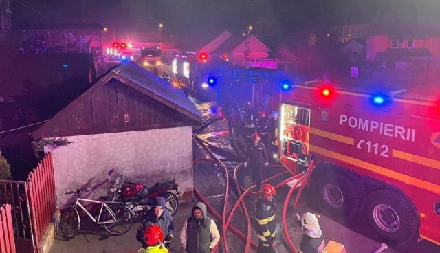 Incendiu devastator în Turda: mai multe persoane afectate