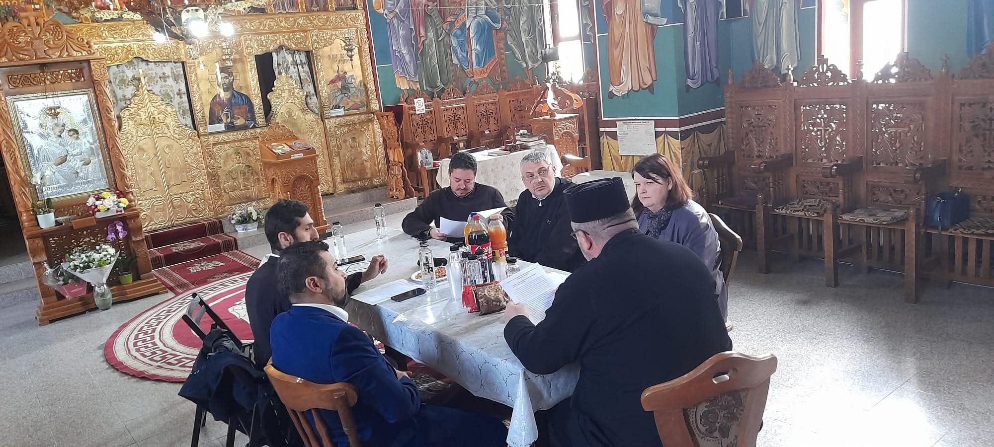 Seminar dedicat legăturii dintre știință și credință la Târgu-Jiu