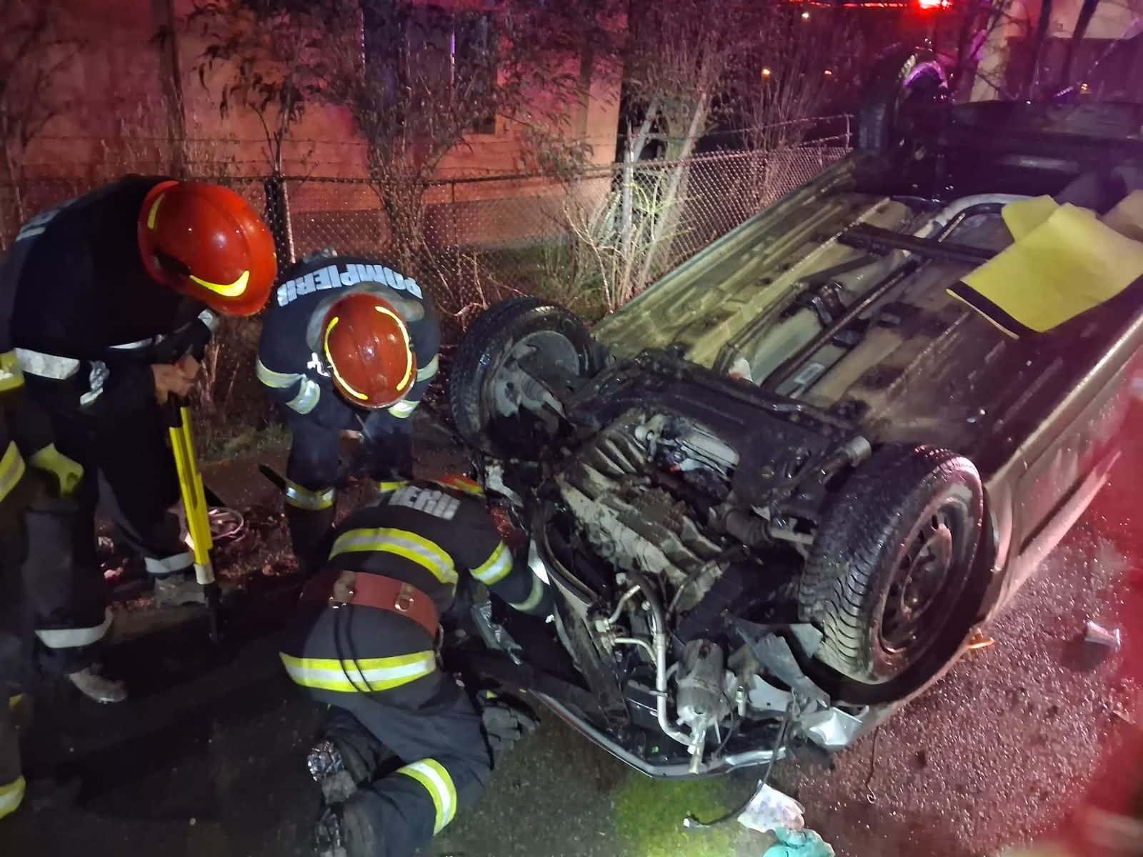 Bărbat de 49 de ani, grav rănit într-un accident rutier la Petrila