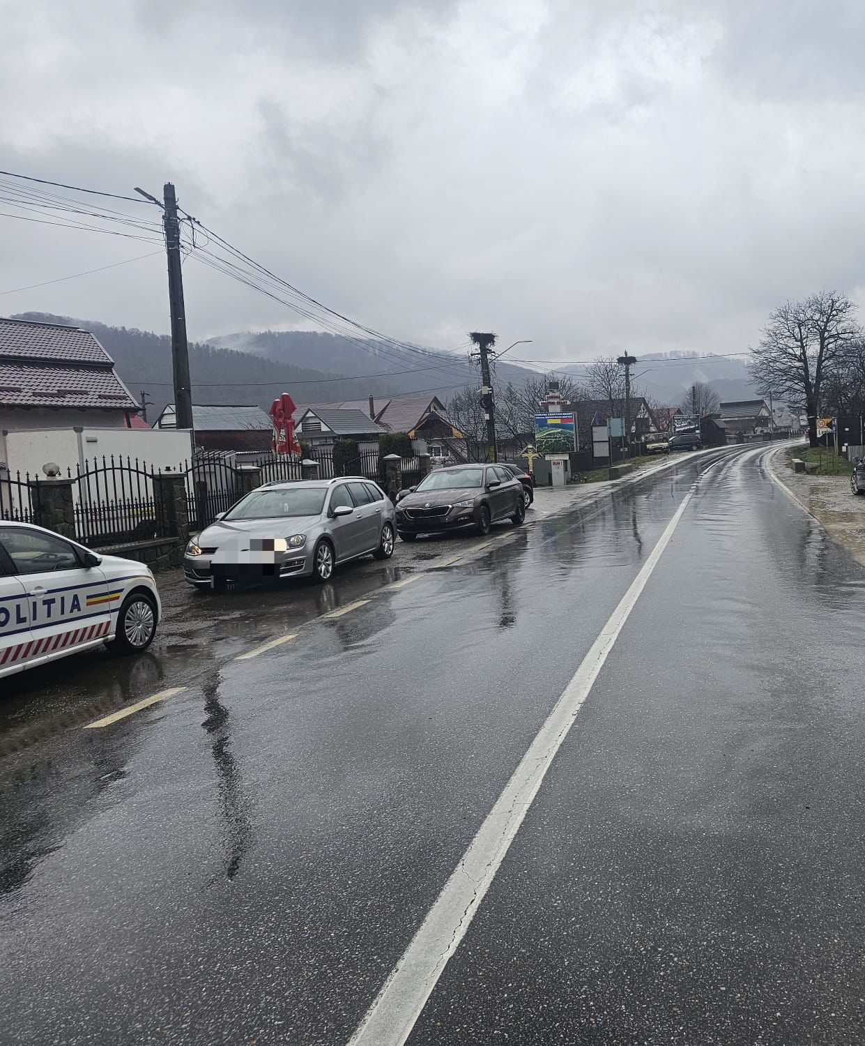 Accident rutier cu trei autoturisme în comuna Pipirig