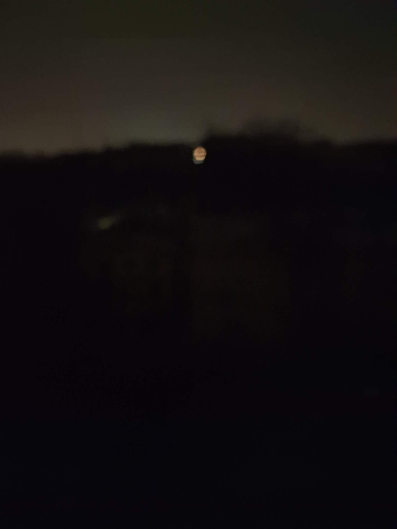 Gălăţenii se confruntă cu întreruperi de energie electrică pe mai multe străzi