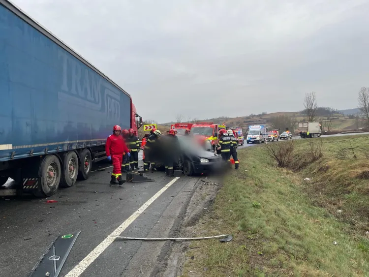 Accident rutier grav pe DN1F, cu multiple victime în stare critică