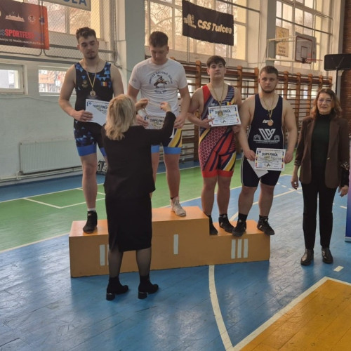 Sportivii din Tulcea strălucesc la Campionatul Național Școlar de Lupte Greco-Romane