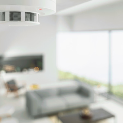 Proiectele imobiliare trebuie să integreze detectoare de incendiu în apartamente