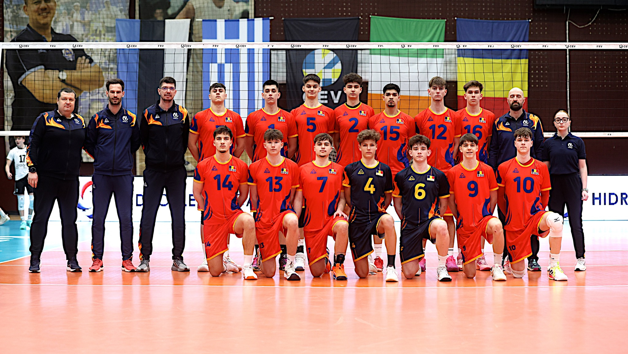 Tricolorii Under 18 se califică la Campionatul European de volei