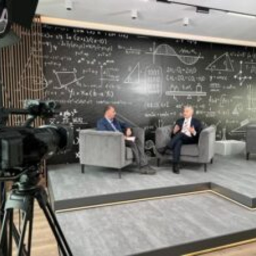 Lucian Pătrașcu (PSD), intrat în cursa pentru alegeri, prezintă proiectele sale pentru comunitate la emisiunea "Culisele Zilei" cu Sebastian Dan