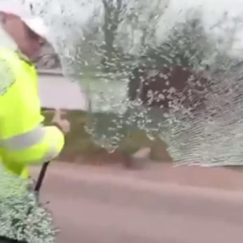 Poliția din Botoșani intervine într-un incident rutier filmat