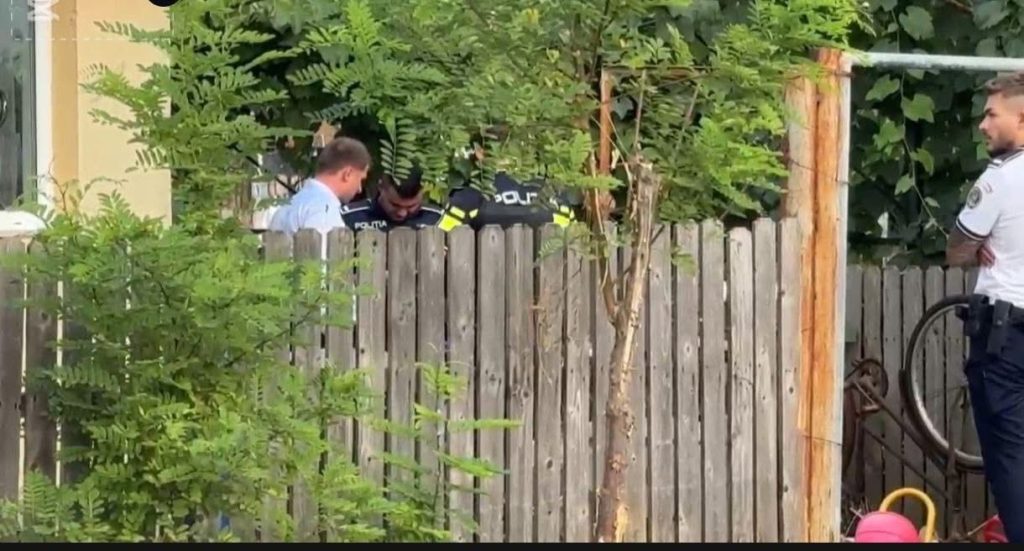 Tragedie în Pîrteștii de Jos: Un băiat de 12 ani găsit spânzurat în casa familiei