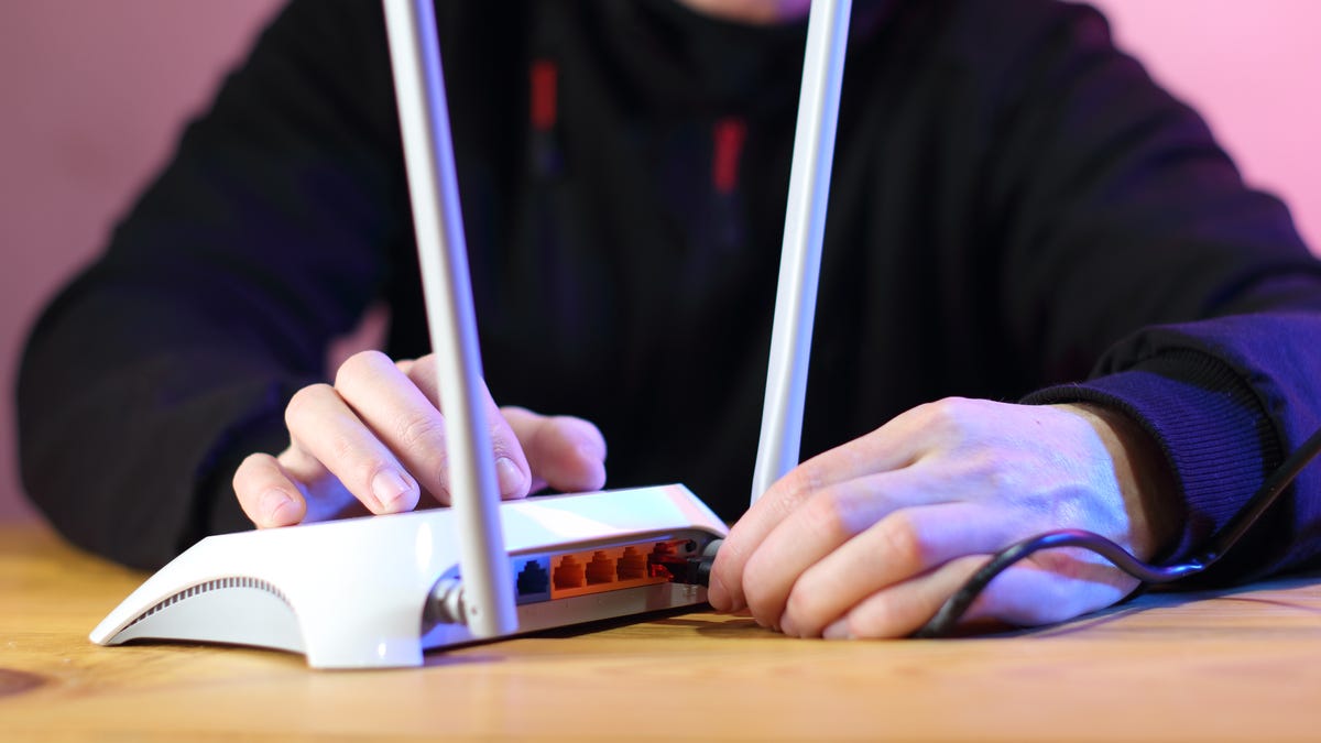 Dacă cumpărați un router nou, s-ar putea să 'se transforme în dovleac' anul viitor