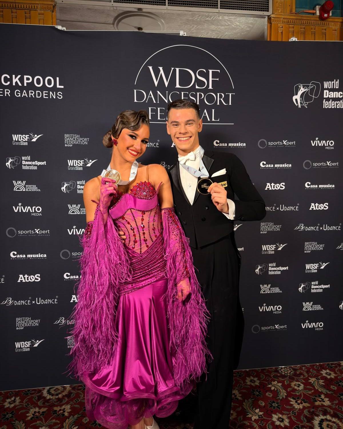 România strălucește la WSSF Dance Sport Festival Blackpool