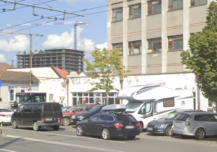 Locuitorii din Cluj-Napoca cer soluții pentru traficul periculos de pe strada Traian