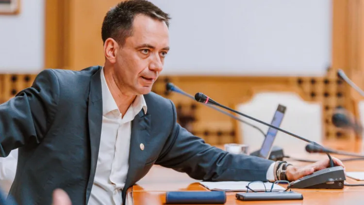 Csoma Botond avertizează asupra stabilității guvernului României