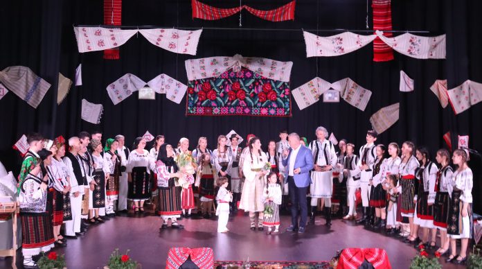 Tradiții revive la „Șezătoarea tradițională – Acasă, la rădăcină” în Buftea