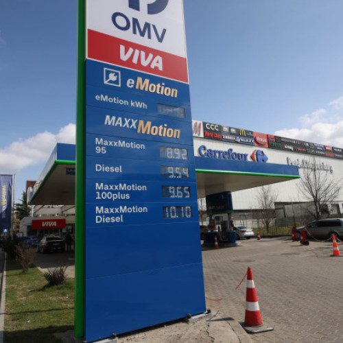 Expert în energie: Taxarea companiilor de carburanți nu va reduce prețurile