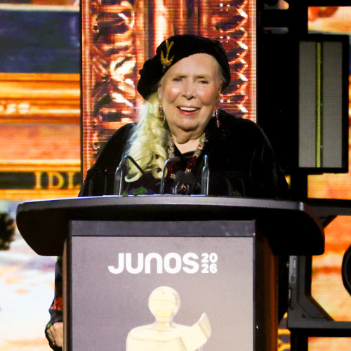 Joni Mitchell îl numește pe liderul canadian Mark Carney o „binecuvântare” la premiile Juno
