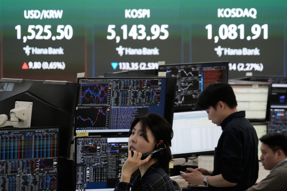 Oil steadies and Asian stocks are mostly lower on mixed signs on Iran - AP News