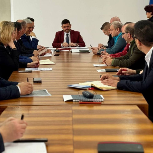 Ședința Colegiului Prefectural Dâmbovița, axată pe siguranța cetățenilor