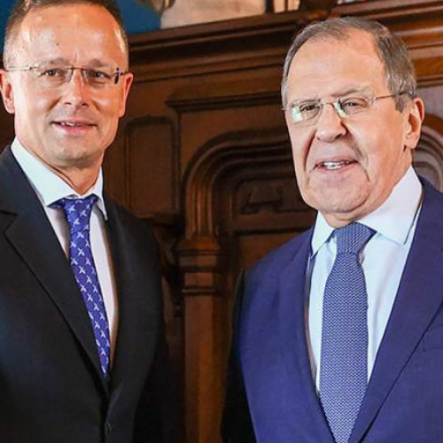 Péter Szijjártó recunoaște discuții cu oficiali ruși în timp ce UE analizează sancțiuni