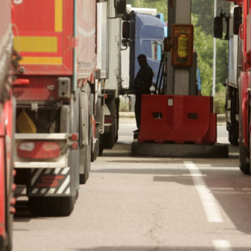 Guvernul aprobă modificarea schemei de ajutor pentru compensarea motorinei