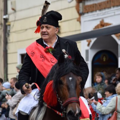 Șerban Șovăială, gardian al tradiției în Brașov, își împărtășește povestea unică