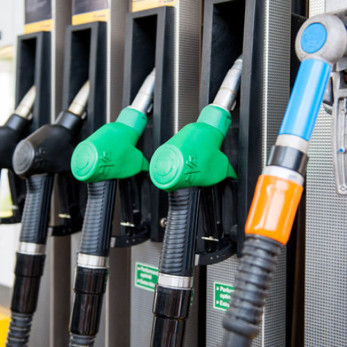 Guvernul a implementat măsuri pentru reducerea prețului carburanților