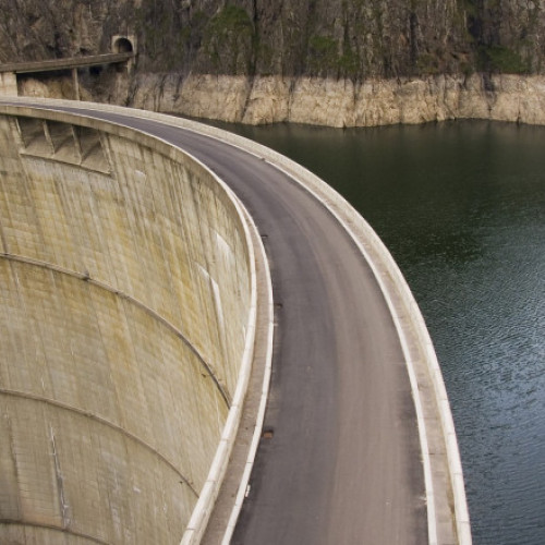 Hidroelectrica începe umplerea lacului Vidraru în cadrul redezvoltării energetice