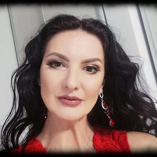 Accident grav pe DJ107R: O femeie a decedat, iar două persoane sunt rănite