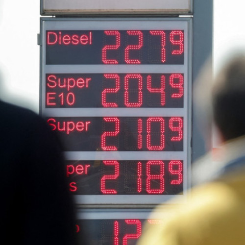 Germania impune noi reglementări pentru limitarea prețurilor la combustibili
