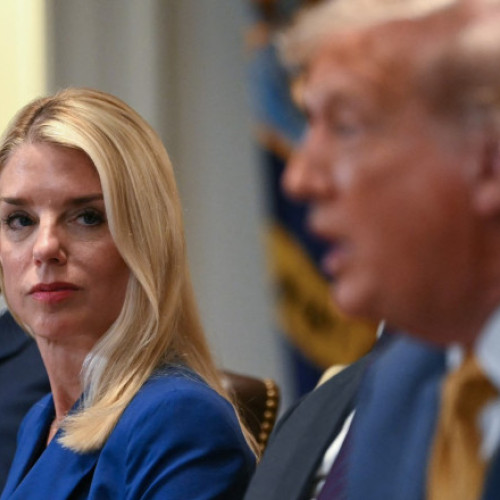 Trump ia în considerare înlocuirea procurorului general Pam Bondi