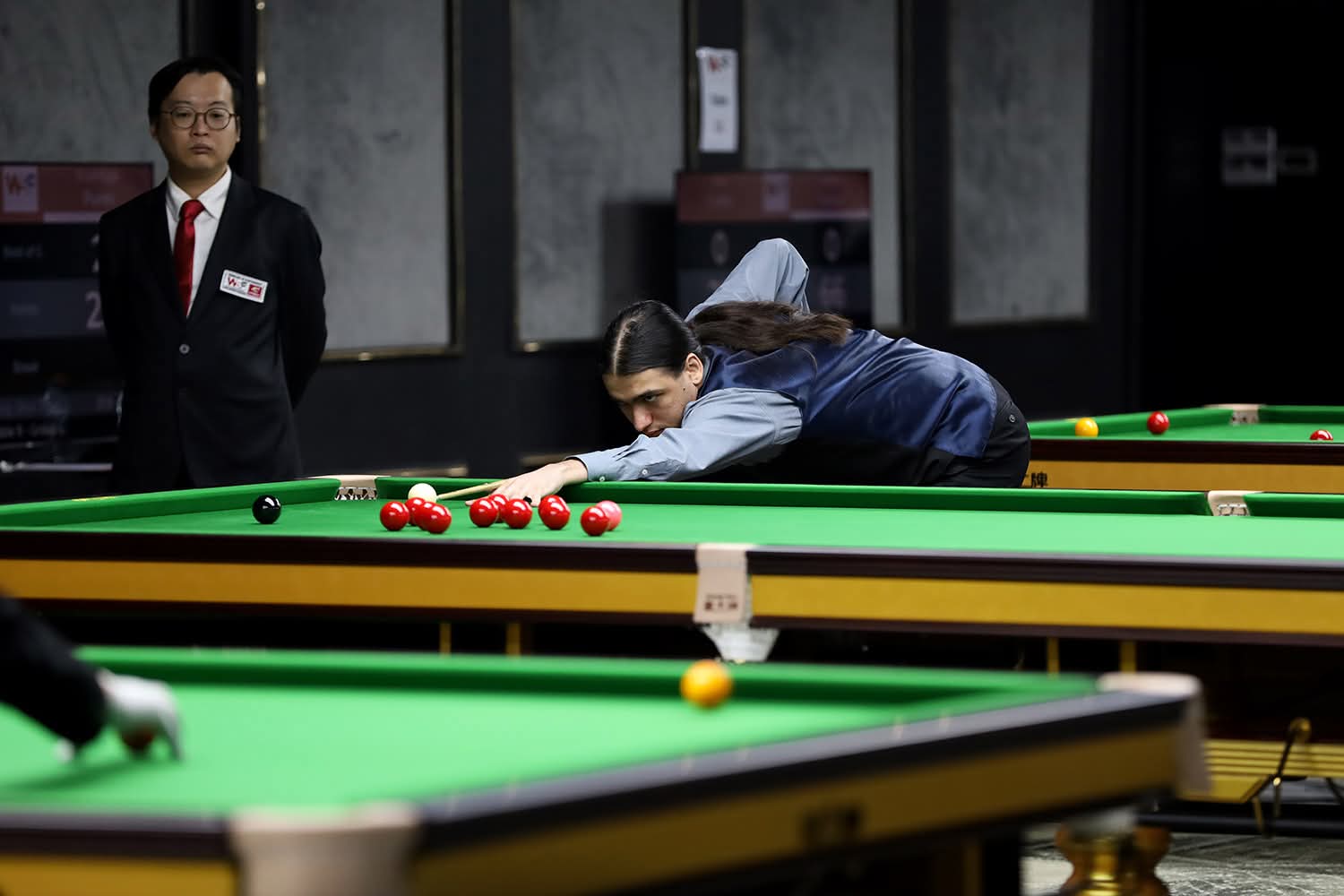Tudor Popescu își păstrează titlul de lider în Campionatul Național de Snooker