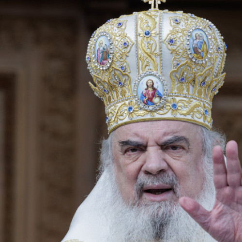 Patriarhul Daniel subliniază valoarea familiei în Pastorala de Paști