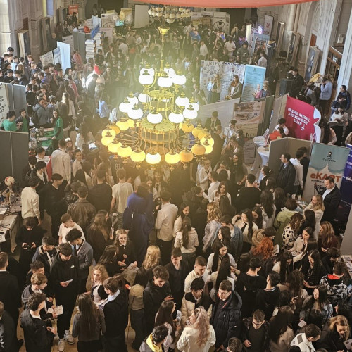 Entuziasmul tinerilor la Târgul „Cariera 2026” din Galați