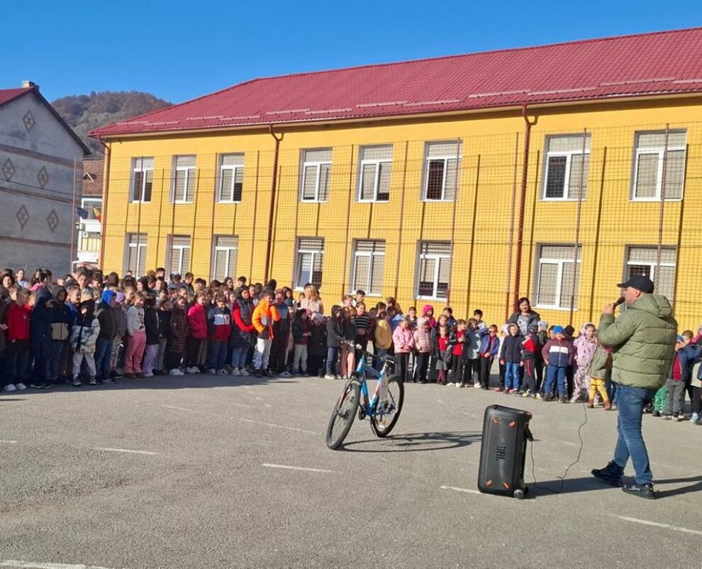 Școli din Bistrița participă la concursul de reciclare ”Reciclezi pentru viitorul tău”