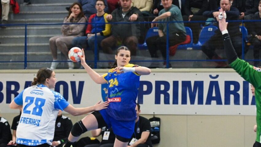 Corona Brașov pierde în fața campioanei CSM București