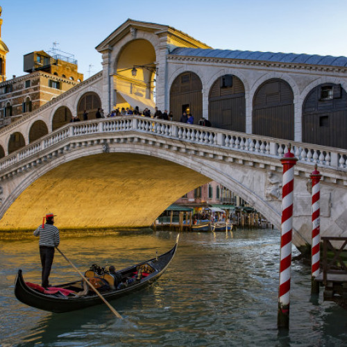 Veneţia reintroduce taxa de intrare pentru turiştii de o zi