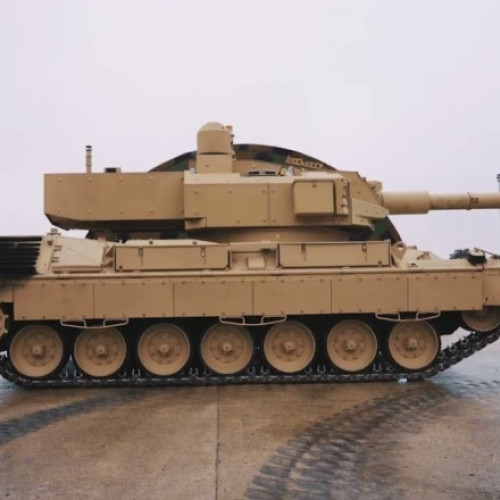 Tancurile Leopard 1 modernizate de Belgia testate acum de Ucraina