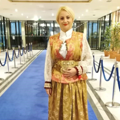 Iulia Bobit, simbolul tradiției adoptate prin iubire în Brașov