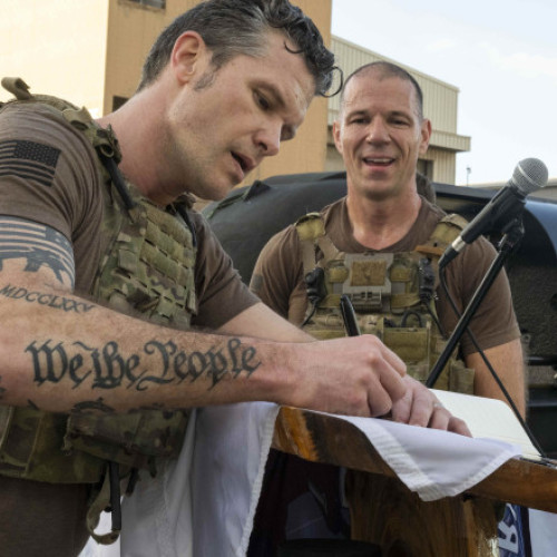 Intervențiile lui Pete Hegseth blochează promovările ofițerilor de culoare și femei în armata SUA