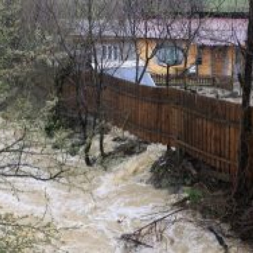 Avertizare Cod Galben de Inundații pe Râuri din 5 Județe