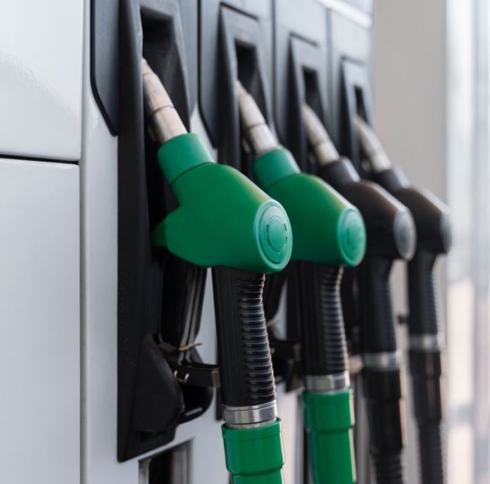 Guvernul aprobă măsuri de sprijin pentru consumatorii de carburanți