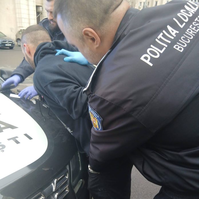 Fugit de polițiști, un bărbat prins cu bunuri furate dintr-un restaurant