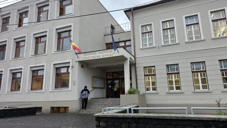 Două eleve de la Colegiul „Gheorghe Șincai” câștigă premii importante la Olimpiada de Limba Germană